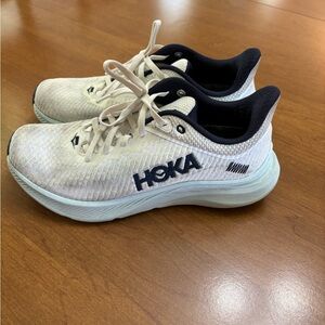 Hoka Solimar 7.5
